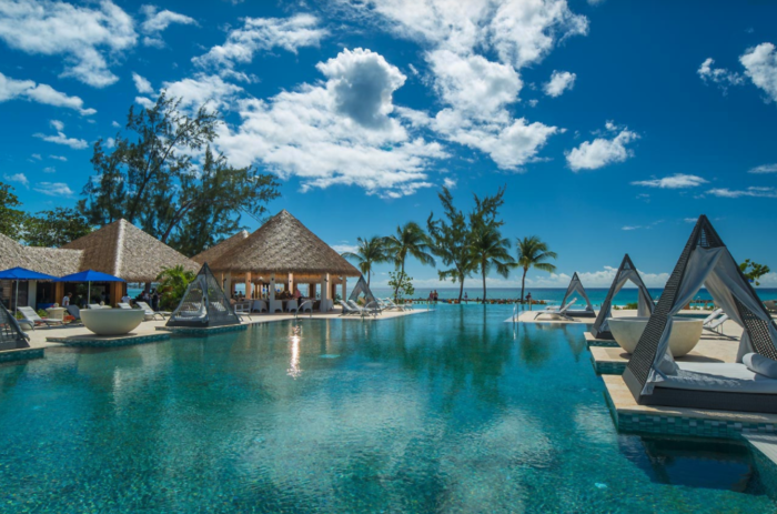 Sandals Royal Barbados resort pool
