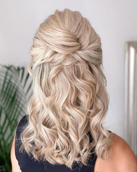 soft waves mother of bride hair