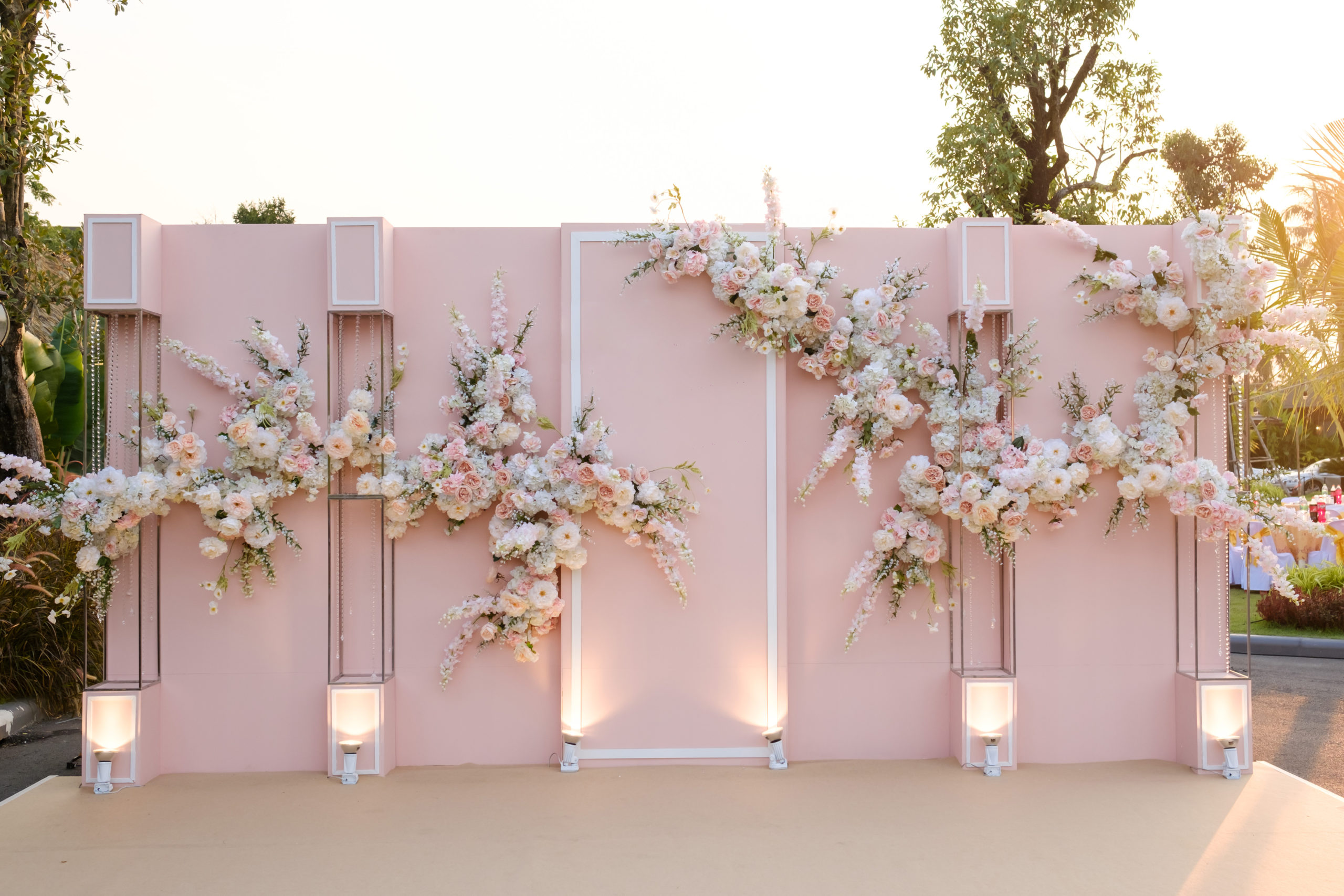 Custom Backdrop Stand For Wedding And Other Events - Mak Floral Design  Design