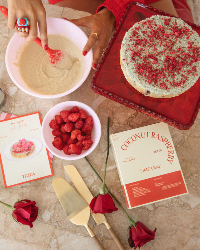 The Caker DIY coconut raspberry lime leaf wedding cake 