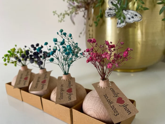 Mini Bud Vases as wedding favors